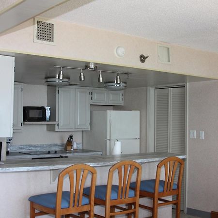 Four Sails Resort Virginia Beach Zimmer foto